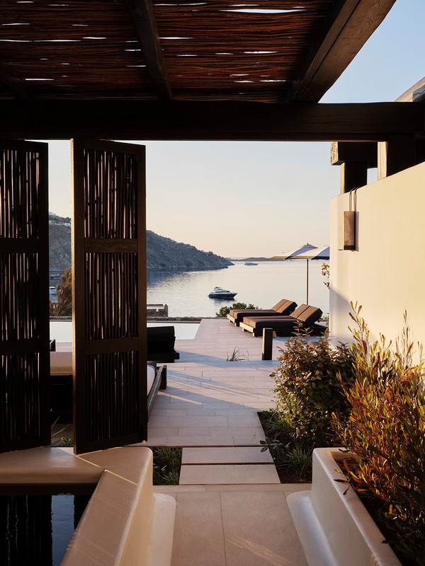 Kalesma, Mykonos